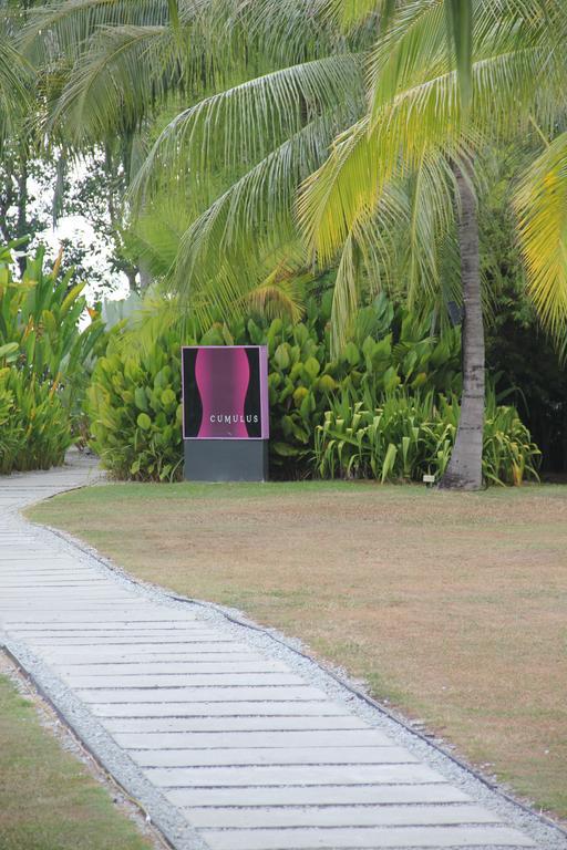 فندق ثيستل بورت ديكسون المظهر الخارجي الصورة Entrance to the complex